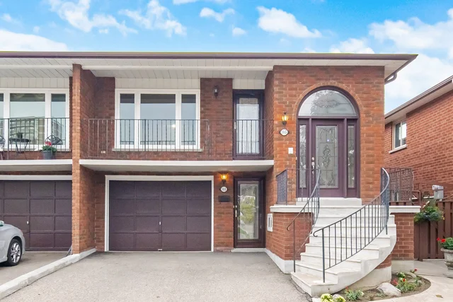 103 John Lindsay Court, North York - photo 1