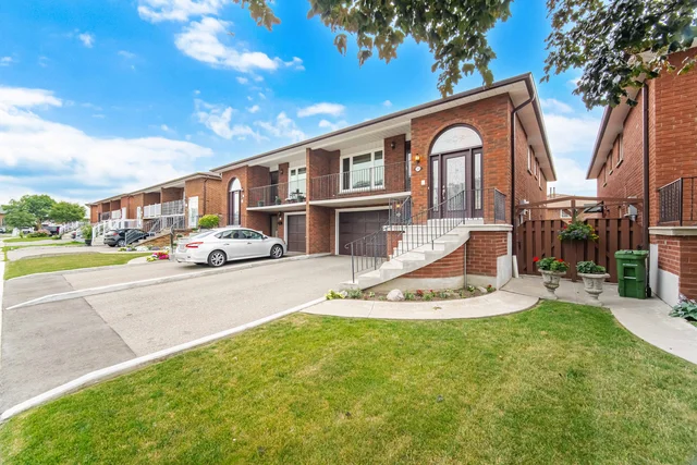103 John Lindsay Court, North York - photo 3