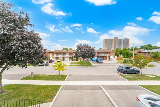103 John Lindsay Court, North York - photo 47
