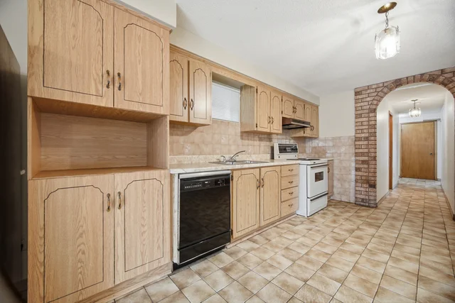 103 John Lindsay Court, North York - photo 54
