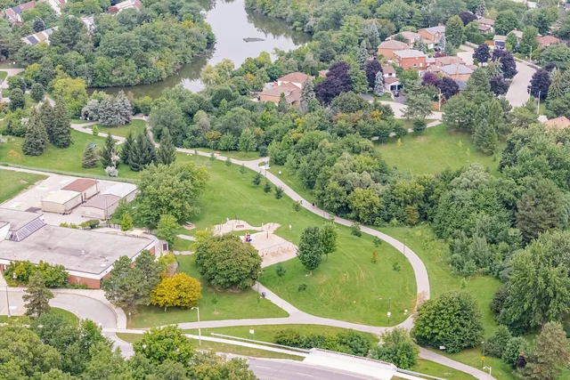 6298 Starfield Crescent, Mississauga - photo 92
