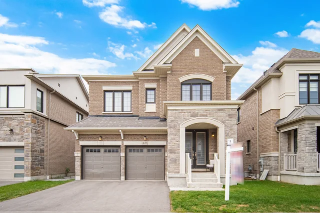 426 Coronation Road, Whitby - photo 1