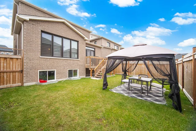 426 Coronation Road, Whitby - photo 39