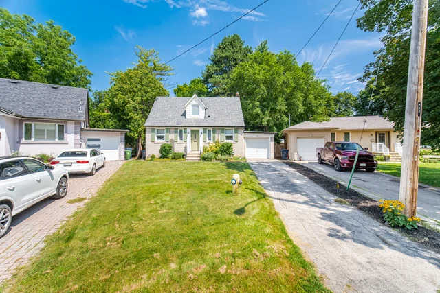 10 Elmview Court, Etobicoke - photo 3