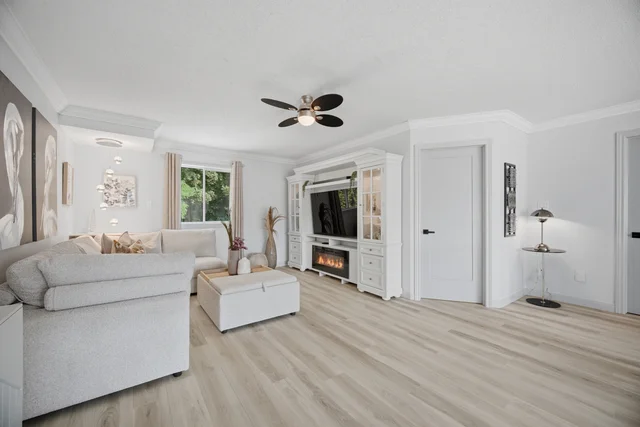 3064 Lakeshore Road West, Oakville - photo 36