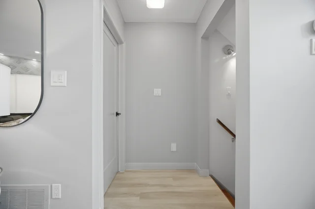 3064 Lakeshore Road West, Oakville - photo 43