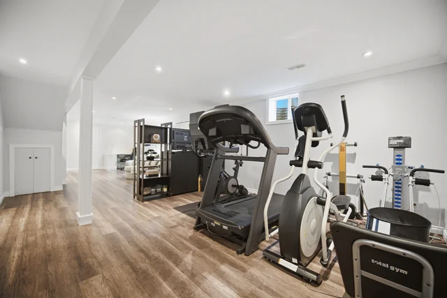 3064 Lakeshore Road West, Oakville - photo 51