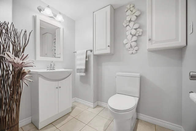 3064 Lakeshore Road West, Oakville - photo 52