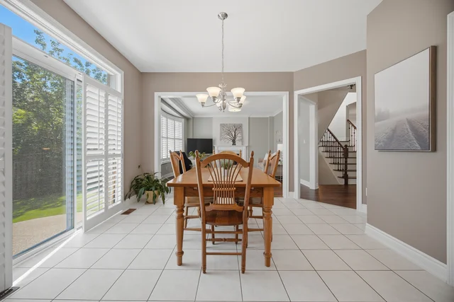 2215 Lapsley Crescent, Oakville - photo 24