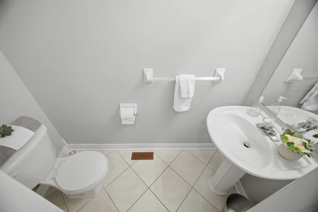 2215 Lapsley Crescent, Oakville - photo 33