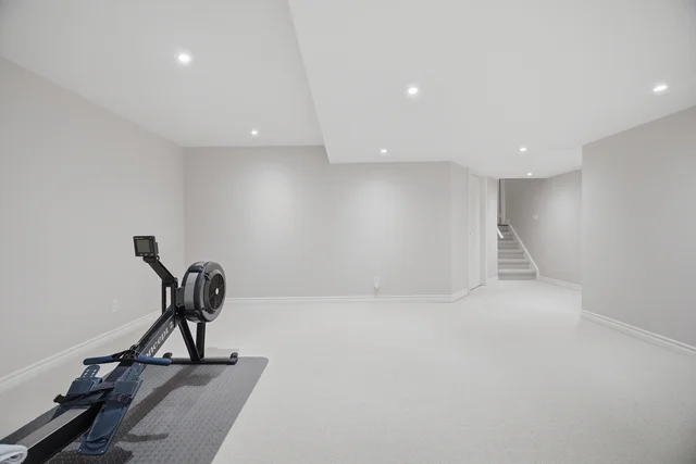 2215 Lapsley Crescent, Oakville - photo 57