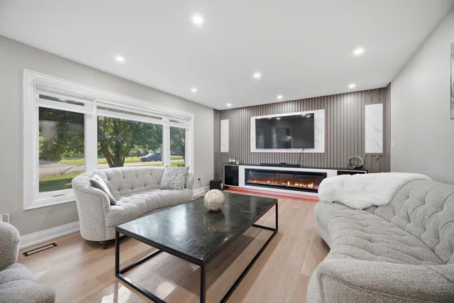 6 Maple Grove Road, Caledon Village - photo 13
