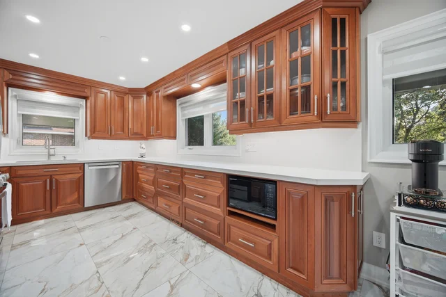 6 Maple Grove Road, Caledon Village - photo 19