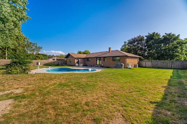 6 Maple Grove Road, Caledon Village - photo 57