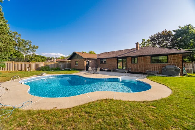 6 Maple Grove Road, Caledon Village - photo 58