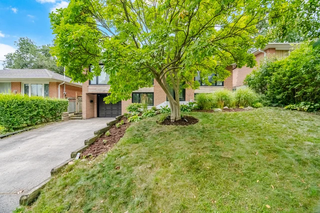 89 Alhart Drive, Etobicoke - photo 3