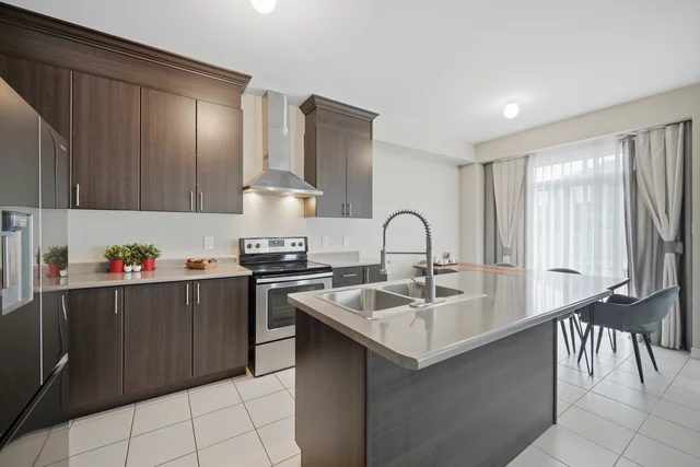 6 Hutton Cres, Angus - photo 18