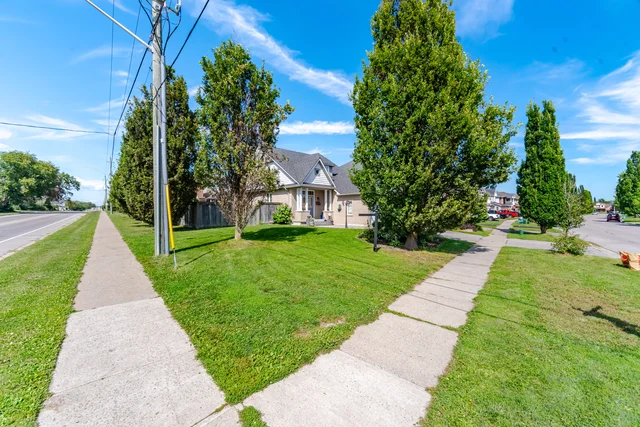 2 Sprucewood Crescent, Bowmanville - photo 5