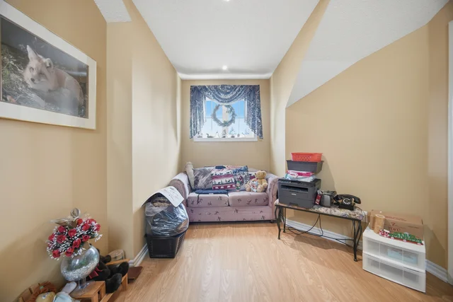 2 Sprucewood Crescent, Bowmanville - photo 32