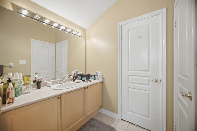 2 Sprucewood Crescent, Bowmanville - photo 38