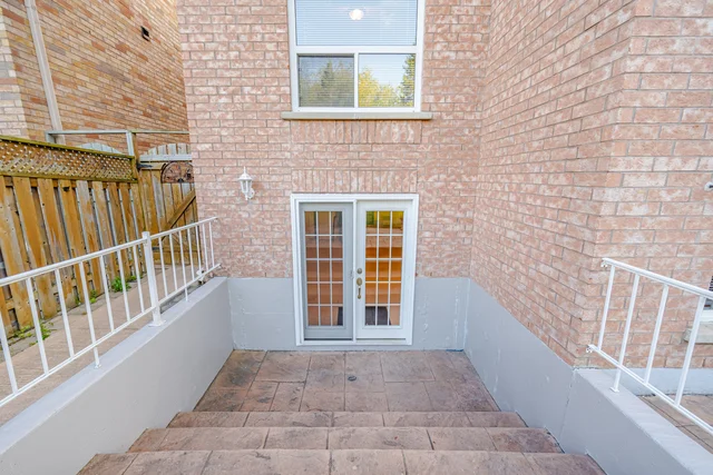 25 Dovergreen Drive, Brampton - photo 73