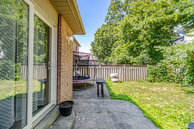 28 Wheatland Drive, Cambridge - photo 56