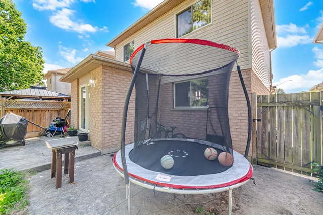 28 Wheatland Drive, Cambridge - photo 58