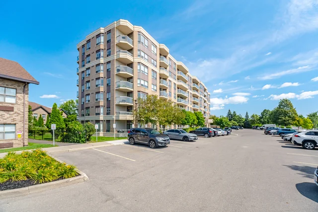 #313-300 Ray Lawson Boulevard, Brampton - photo 1
