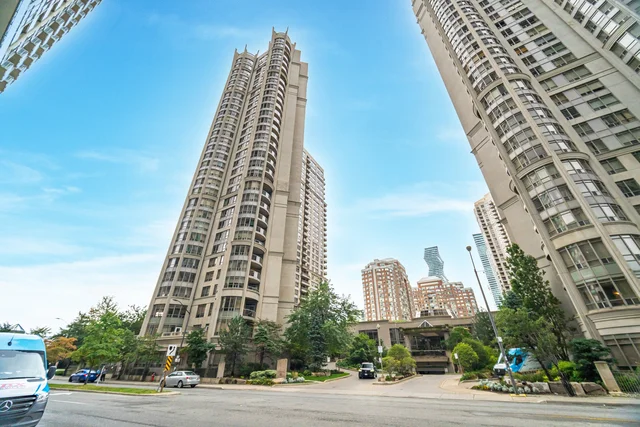 #PH2-3880 Duke of York Boulevard, Mississauga - photo 1