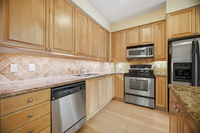#PH2-3880 Duke of York Boulevard, Mississauga - photo 18