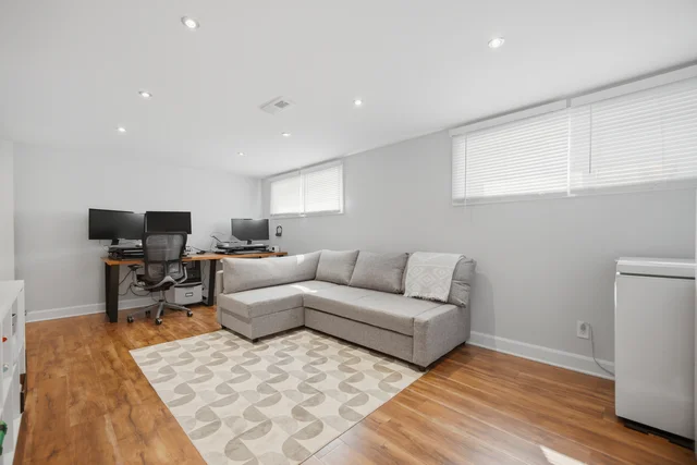 1 Lagos Road, Etobicoke - photo 32