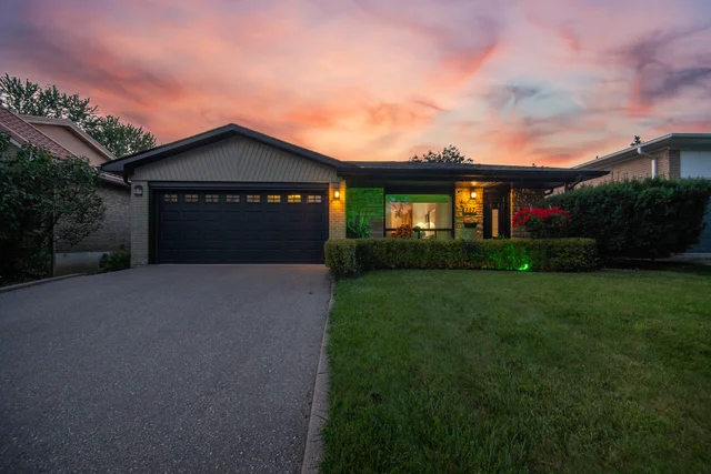 357 Karen Park Crescent, Mississauga - photo 1