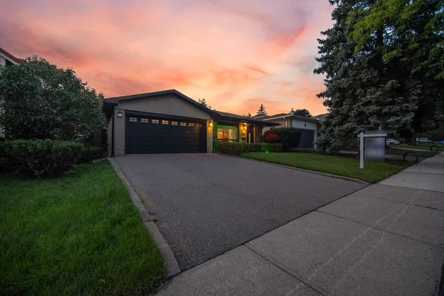 357 Karen Park Crescent, Mississauga - photo 16