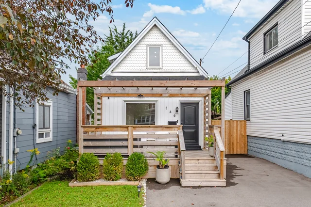 146 Campbell Avenue, Hamilton - photo 1