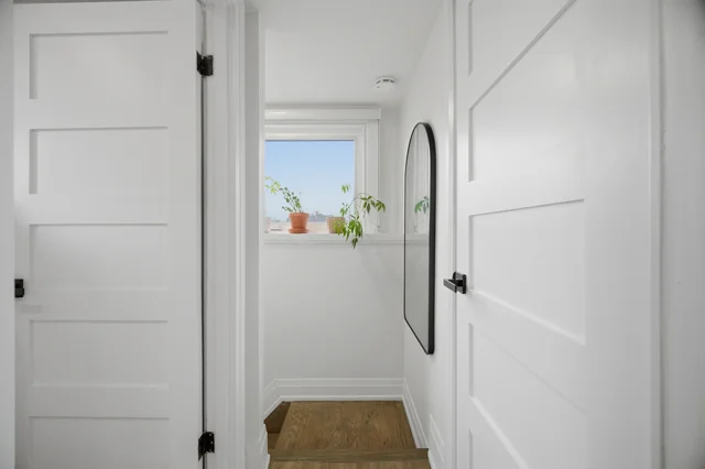 146 Campbell Avenue, Hamilton - photo 31
