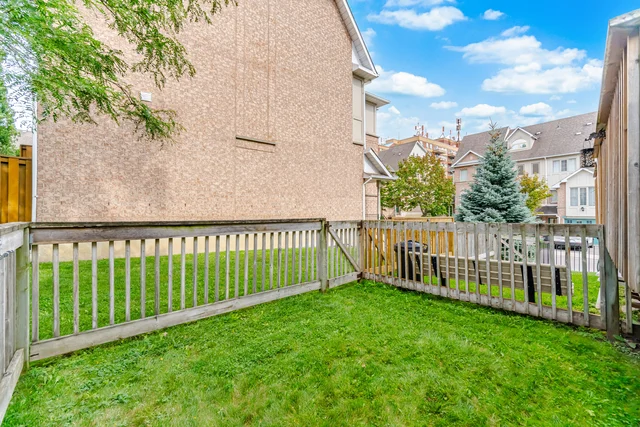 #108-1050 Bristol Road West, Mississauga - photo 49