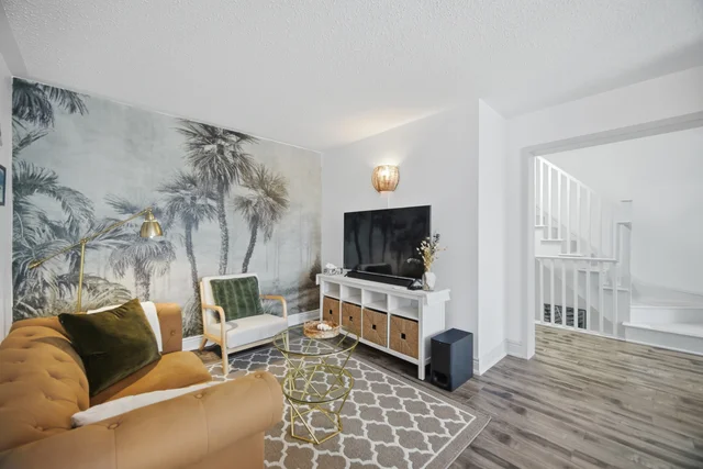 220 Mortimer Crescent, Milton - photo 14