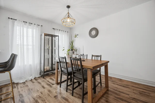 220 Mortimer Crescent, Milton - photo 17