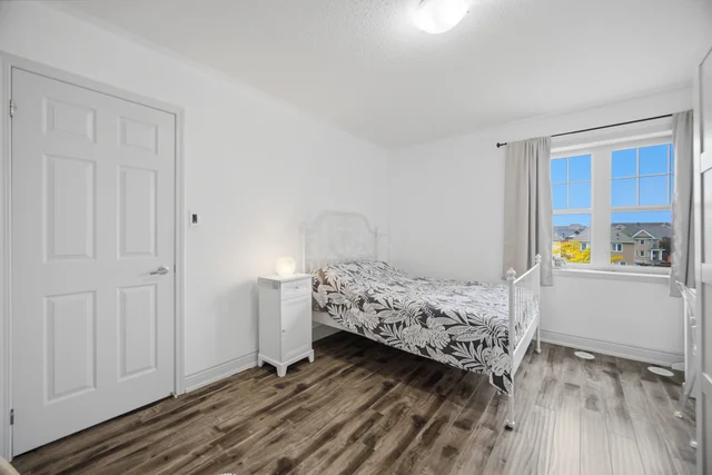 220 Mortimer Crescent, Milton - photo 31