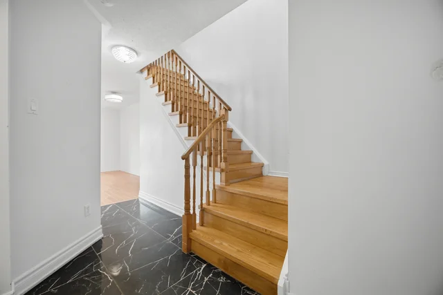 5633 Cortina Crescent, Mississauga - photo 15