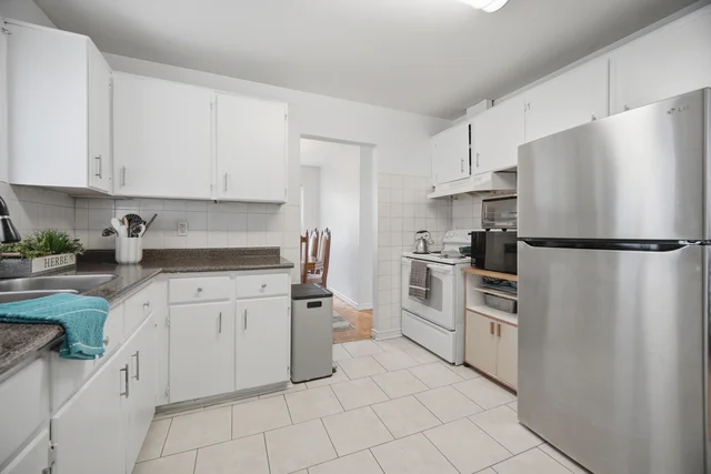 122 Parsell Square, Scarborough - photo 17