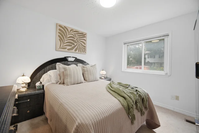 122 Parsell Square, Scarborough - photo 20