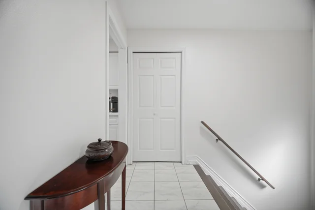 578 Cavell Drive, Mississauga - photo 9