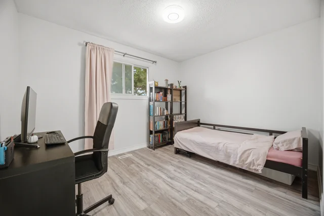 578 Cavell Drive, Mississauga - photo 29