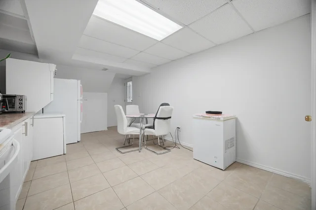 578 Cavell Drive, Mississauga - photo 53