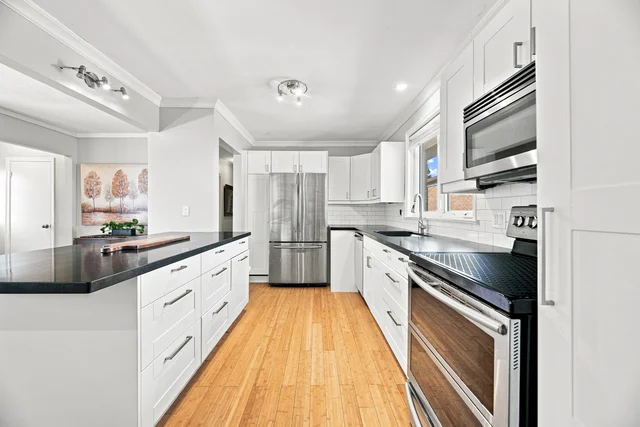 15 Velma Drive, Etobicoke - photo 13