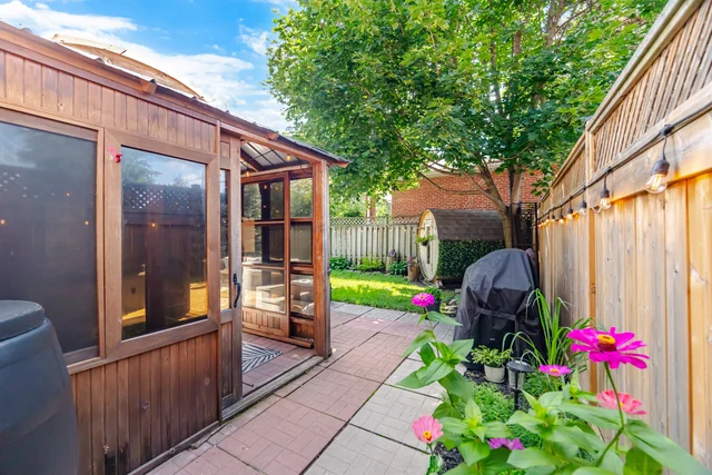 15 Velma Drive, Etobicoke - photo 42