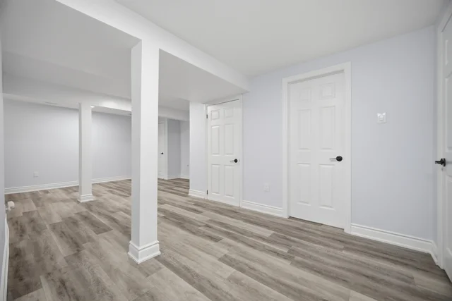 731 Elgin Street North, Cambridge - photo 36