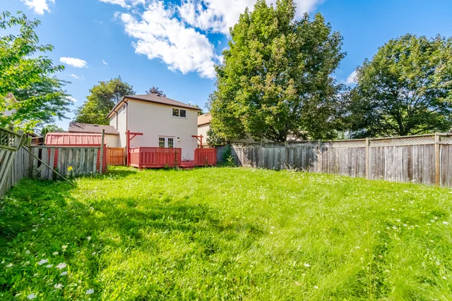 731 Elgin Street North, Cambridge - photo 43