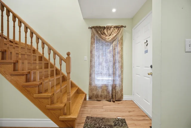 213 Fernforest Drive, Brampton - photo 7